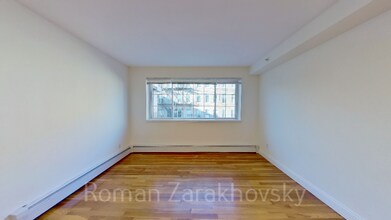 8 Griggs St, Unit 18 in Boston, MA - Building Photo - Building Photo