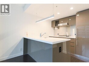 777 Richards St in Vancouver, BC - Building Photo - Building Photo