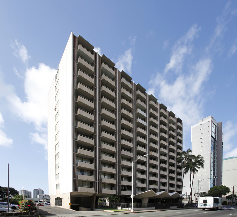 Punahou Circle Apartments in Honolulu, HI - Building Photo