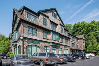 Spinnaker Brook in Milford, CT - Foto de edificio - Building Photo