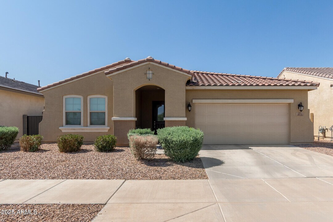 5612 N 109th Ave in Phoenix, AZ - Building Photo