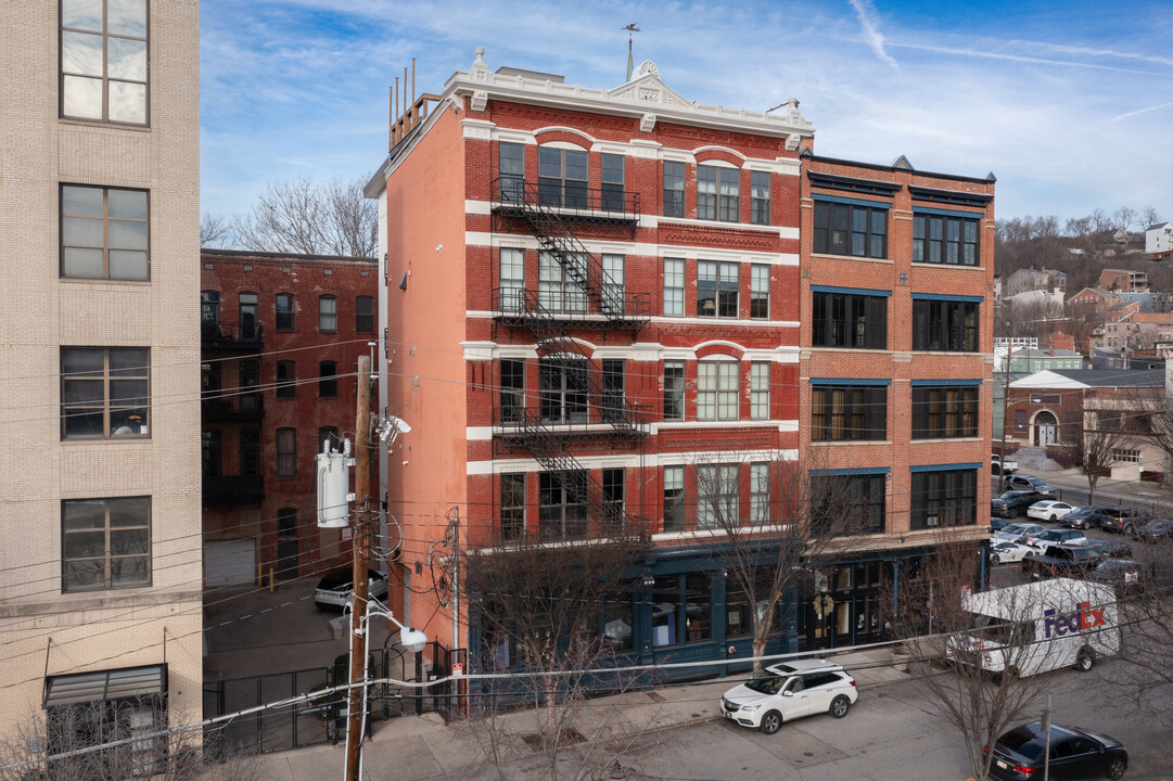 Ahrens-Fox Condominiums in Cincinnati, OH - Foto de edificio