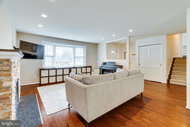 7606 Jervis St in Springfield, VA - Foto de edificio - Building Photo