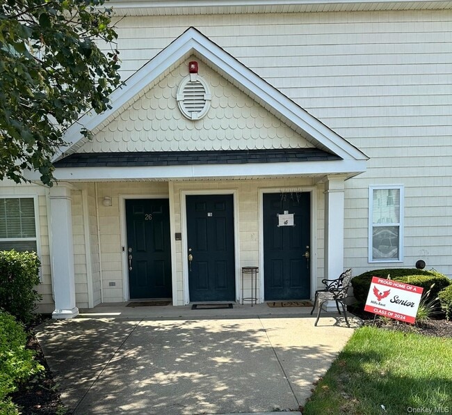 property at 28 Lorien Pl