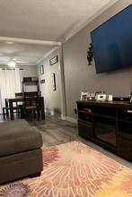 933 N Cedar St in Inglewood, CA - Building Photo - Building Photo