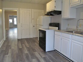 49 Mercer St in Phillipsburg, NJ - Building Photo