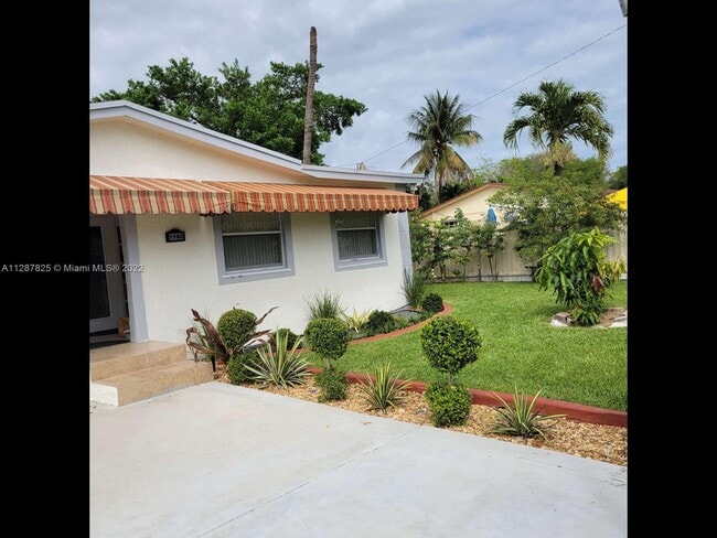 1163 NW 100th Terrace-Unit -F in Miami, FL - Building Photo - Building Photo