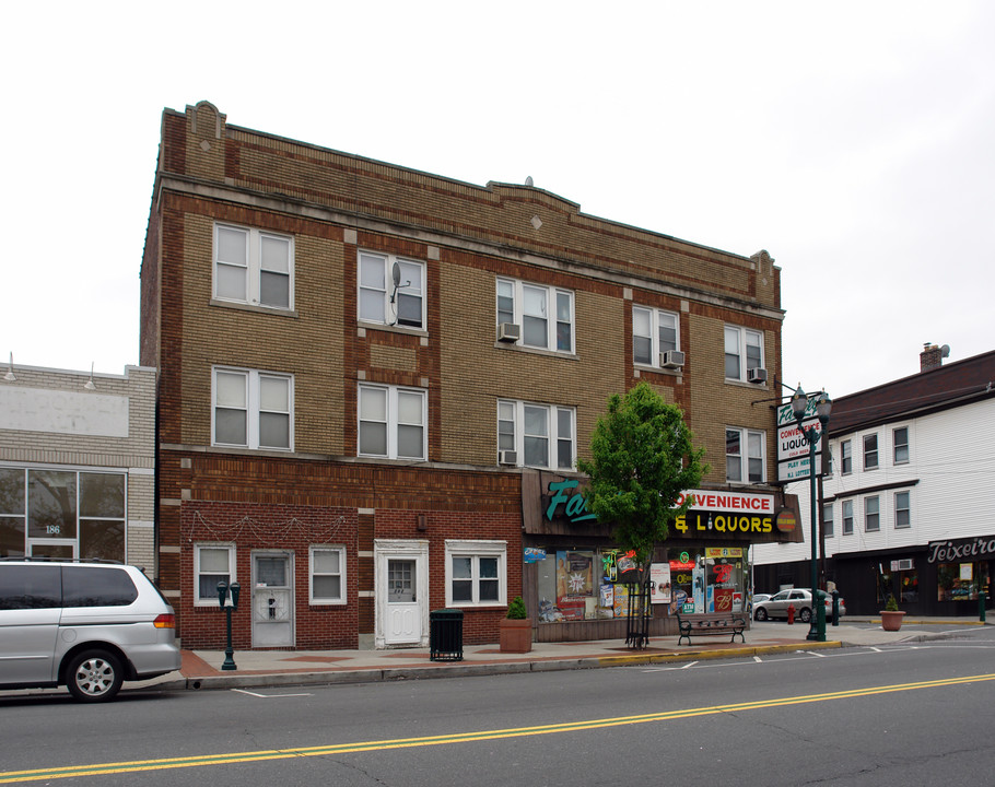 178 Kearny Ave in Kearny, NJ - Building Photo