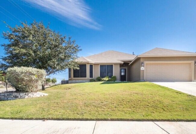 property at 2011 Sungate Dr