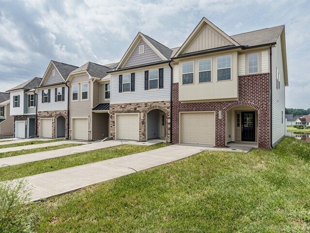3958 Weavers Pond Dr in Zebulon, NC - Building Photo