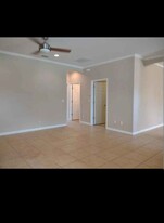 2448 Blackburn Cir in Cape Coral, FL - Building Photo