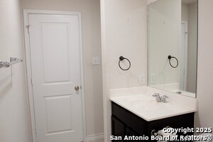 5519 Stormie Keep in San Antonio, TX - Building Photo - Building Photo