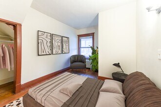 803-803 5th Ave SE in Minneapolis, MN - Building Photo - Building Photo