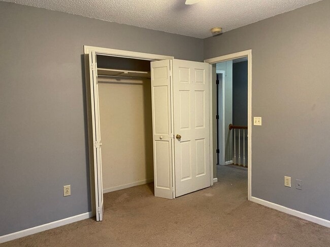 property at 903 N Main St