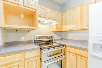 3209 Parkchester Square Blvd in Orlando, FL - Building Photo - Building Photo