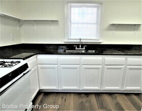 702 E 7th St in Long Beach, CA - Building Photo - Building Photo