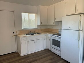 4258 Howard Cir in Diamond Springs, CA - Building Photo - Building Photo