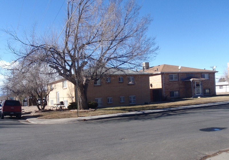 2301 Emporia St in Aurora, CO - Building Photo