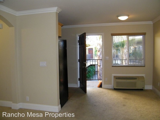 1160 E Lexington Ave-Unit -#25 in El Cajon, CA - Building Photo - Building Photo