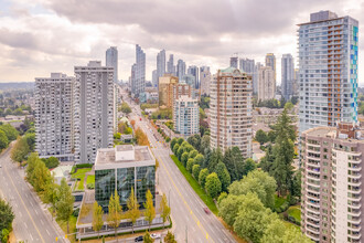 The Sonnet in Burnaby, BC - Building Photo - Building Photo