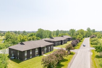 Cedar Knoll Apartments in Sanborn, NY - Building Photo - Building Photo