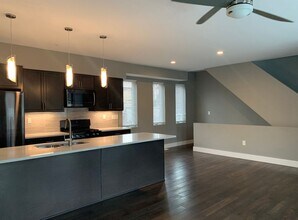 2215 Professor Ave in Cleveland, OH - Building Photo - Building Photo