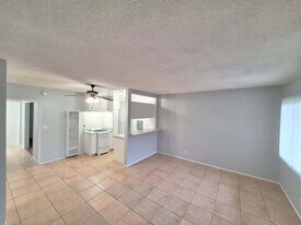 4660 Kester Ave in Los Angeles, CA - Building Photo