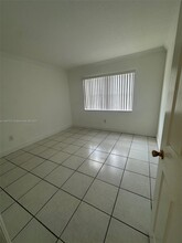 8003 W 6th Ave in Hialeah, FL - Building Photo - Building Photo