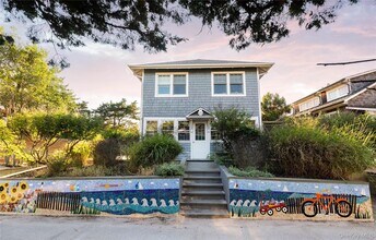 696 Ocean Breeze Walk in Ocean Beach, NY - Building Photo - Building Photo