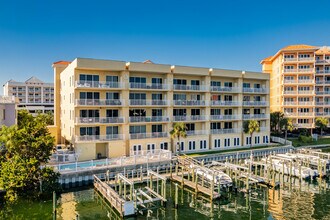 Bay Harbor in Clearwater, FL - Building Photo - Building Photo