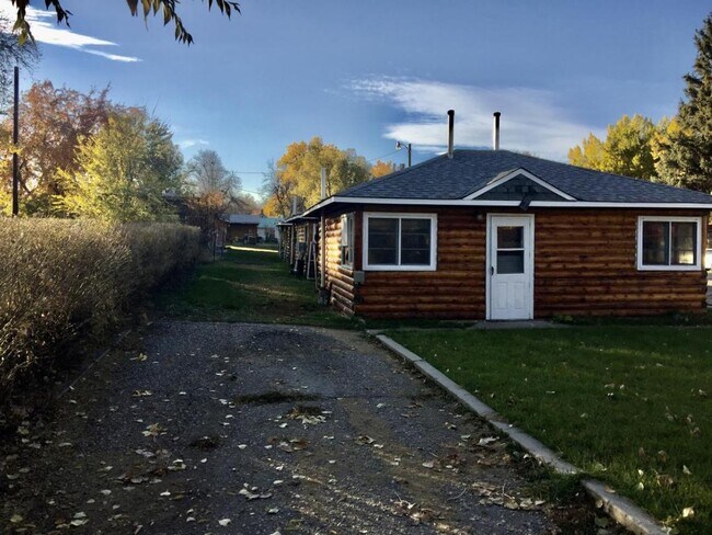 property at 269 N 6th St
