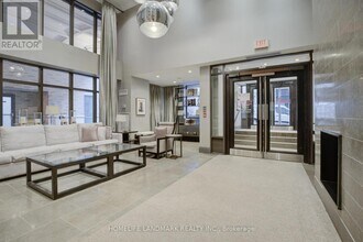 35 Hayden St in Toronto, ON - Building Photo - Building Photo