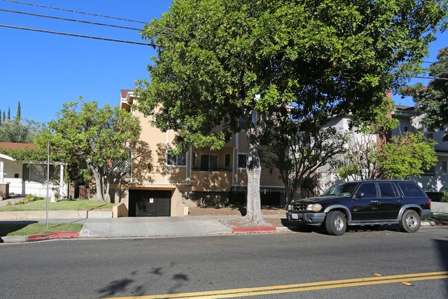 219 N Adams St in Glendale, CA - Foto de edificio - Building Photo