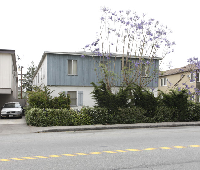 5820 Tujunga Ave in North Hollywood, CA - Building Photo - Building Photo