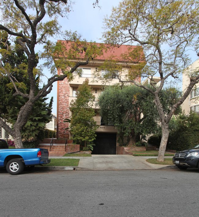 429 N Palm Dr in Beverly Hills, CA - Foto de edificio - Building Photo