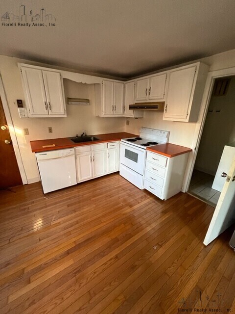 40 Tileston St, Unit 8 in Boston, MA - Foto de edificio - Building Photo
