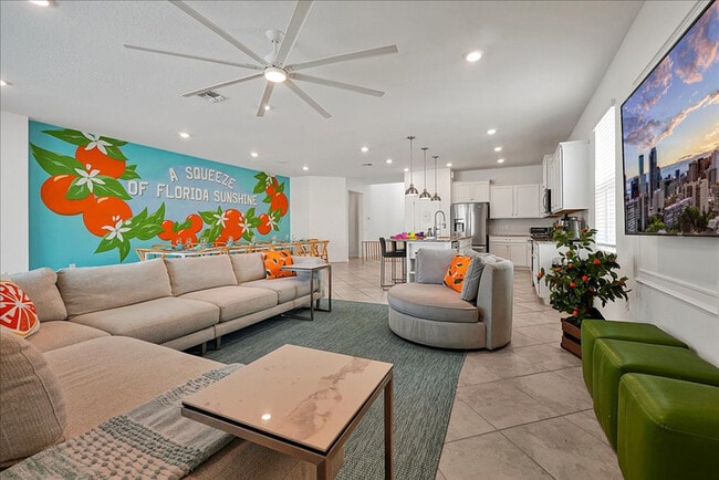 property at 2226 Lelani Cir