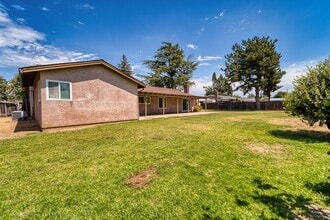 1796 Jamie Dr in Yuba City, CA - Building Photo - Building Photo