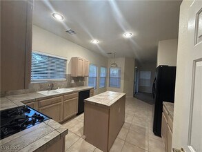3104 Twilight Crest Ave in Henderson, NV - Building Photo - Building Photo