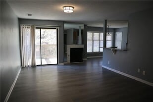 1103 Garden Ct in Atlanta, GA - Building Photo