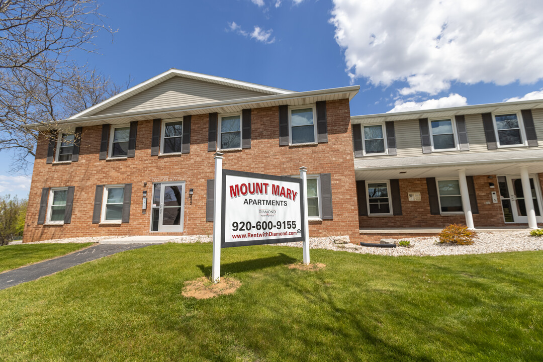 Mount Mary Apartments in Green Bay, WI - Building Photo