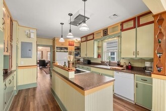 122 Highland Rd, Unit 2 in Somerville, MA - Foto de edificio - Building Photo