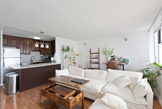 280 Marin Blvd in Jersey City, NJ - Building Photo - Building Photo
