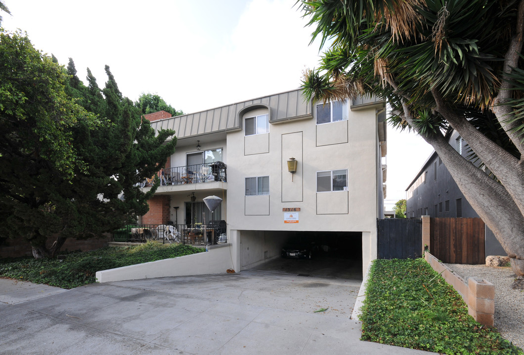 1516 Stanford St in Santa Monica, CA - Building Photo