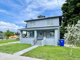 4112 NW 18th Ave in Miami, FL - Building Photo