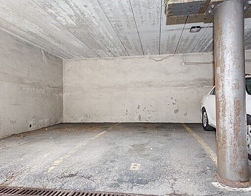 31 Harris St, Unit 702 in Brookline, MA - Building Photo - Building Photo