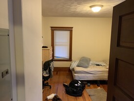 258 Boston Ave, Unit 3 in Medford, MA - Building Photo