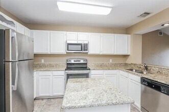 4031 Rocky Ledge Dr in Balch Springs, TX - Building Photo - Building Photo