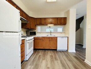 20865 Sandstone Square in Sterling, VA - Building Photo - Building Photo