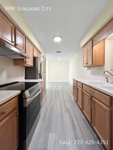 9814 110th Ln N in Seminole, FL - Foto de edificio - Building Photo